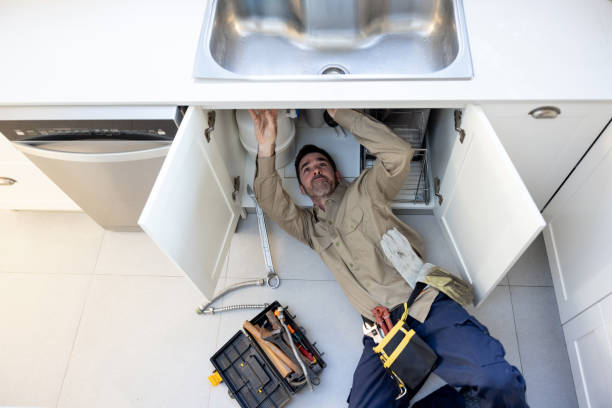 Best Emergency Plumber  in Beeville, TX